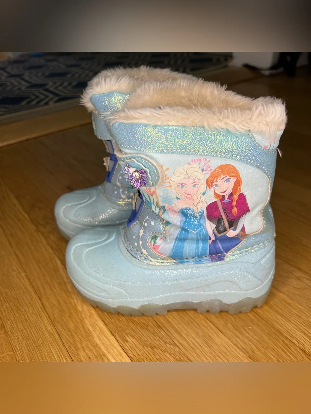 Frozen Snow Boots, Little Girl Size 11, Elsa, Anna, Light up, Blue, Hook & Loop